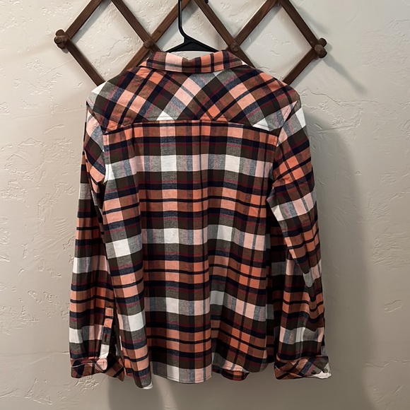Women’s flannel - Picture 4 of 4